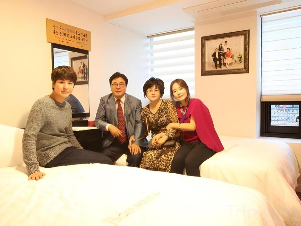 Hotel Myeongdong Mom House à Séoul Extérieur photo