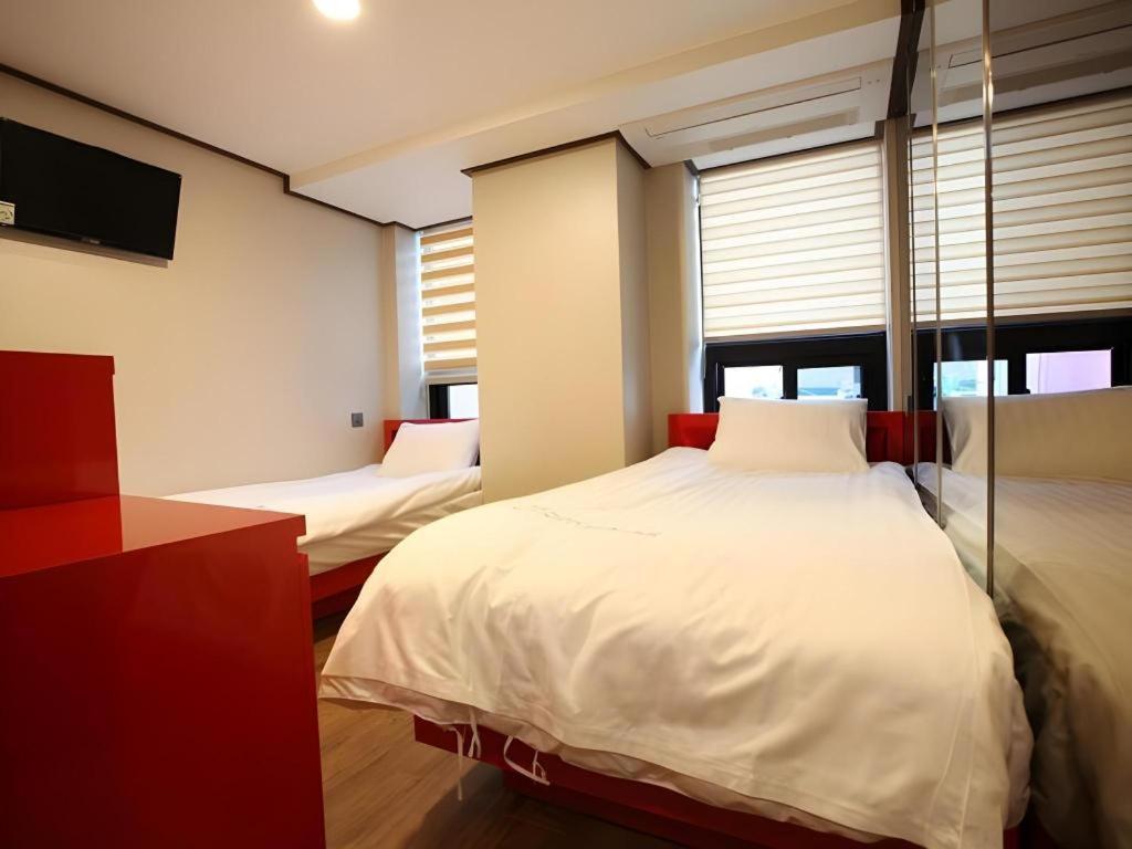 Hotel Myeongdong Mom House à Séoul Extérieur photo