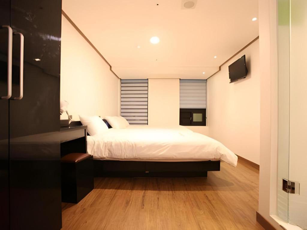 Hotel Myeongdong Mom House à Séoul Extérieur photo